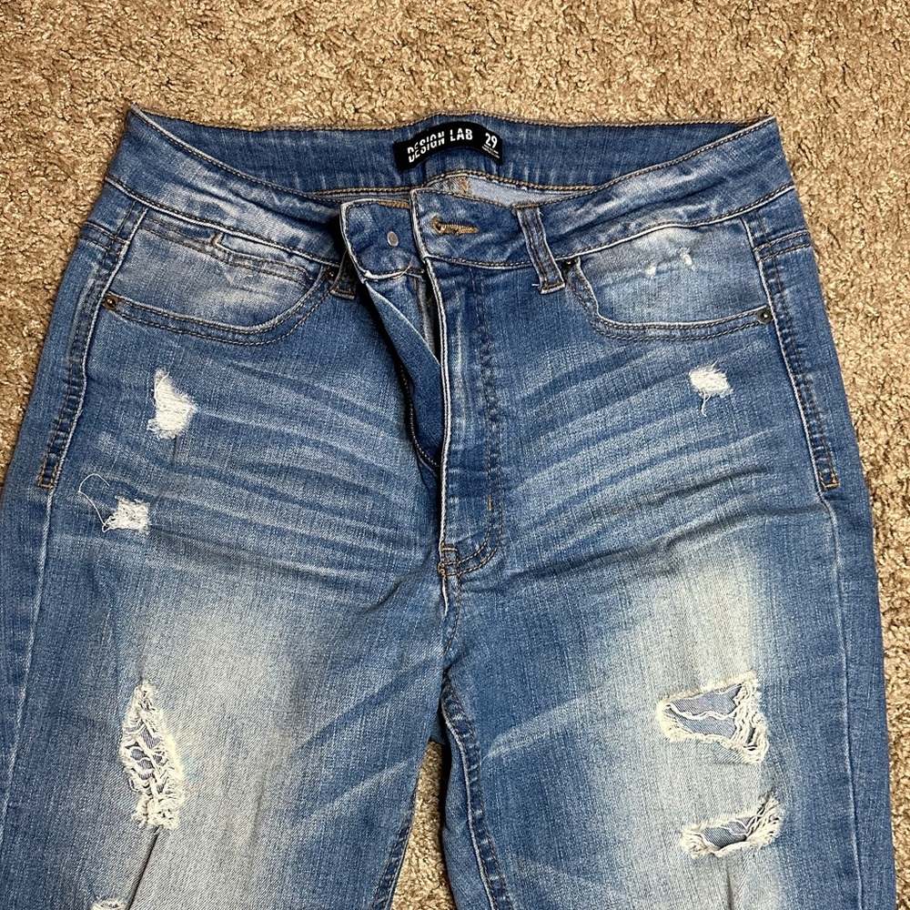 Blue Jeans - Picture 4 of 8